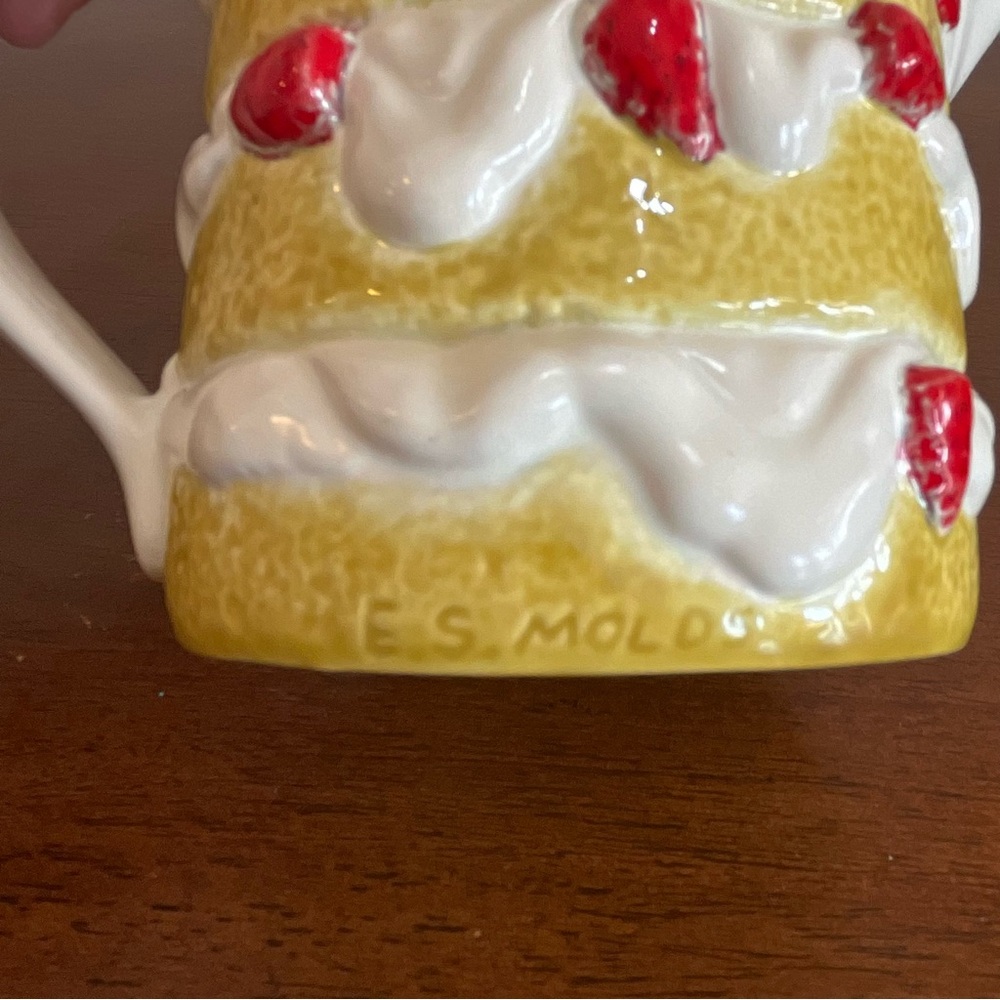 Vintage 1981 Handmade Strawberry Shortcake Food Design Coffee Mug - Picture 6 of 6